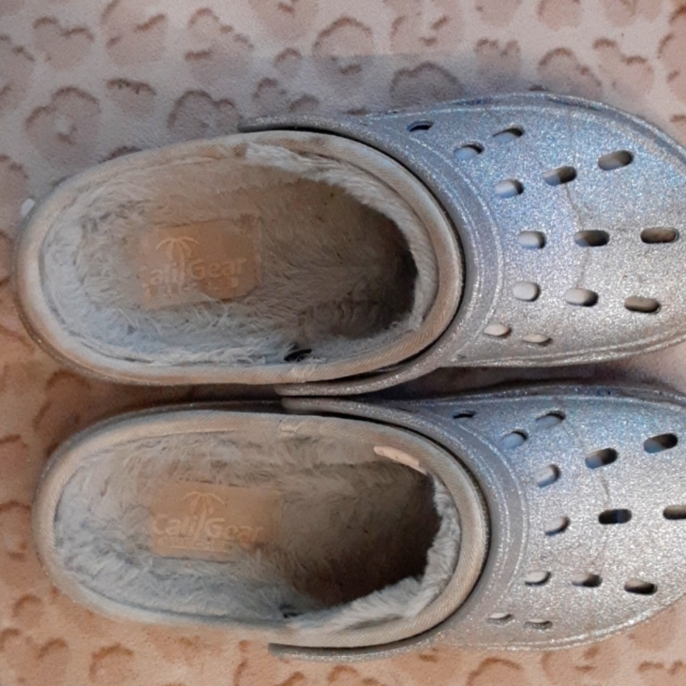 Silver Glittery fur-lined Skechers Crocs